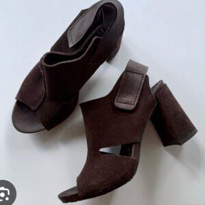 Pedro Garcia Yan Chunky Block Heel Sandals in Chocolate Brown Suede Size EU 37